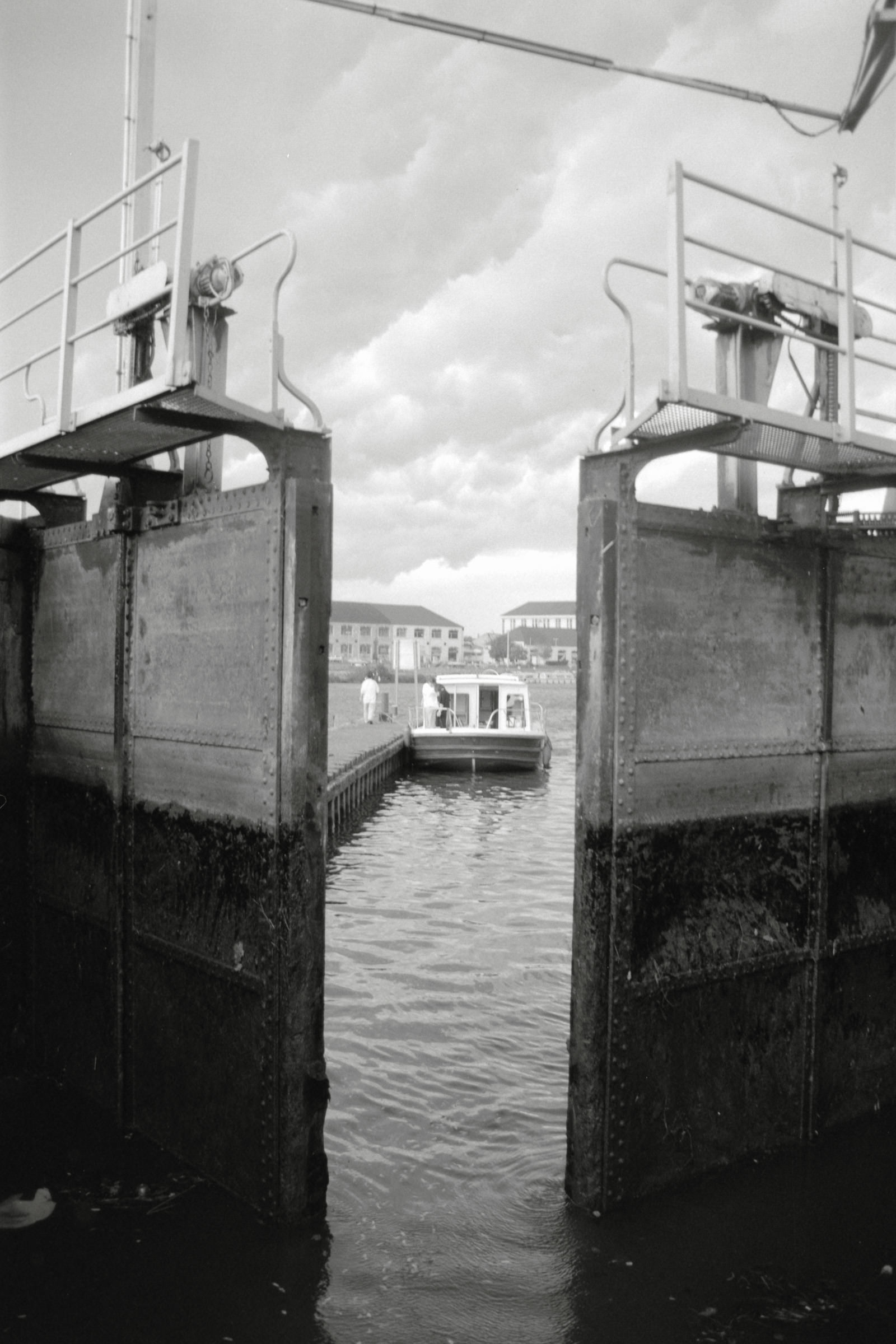 AHP F1990 09 004 sc250506 img11 NLP